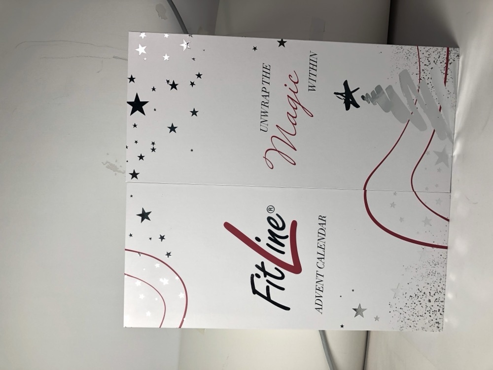 White Red Drawer Advent Calendar Box Thumbnail 5
