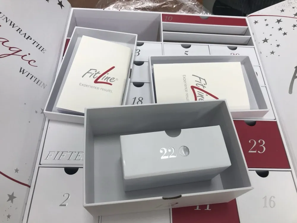 White Red Drawer Advent Calendar Box Thumbnail 15