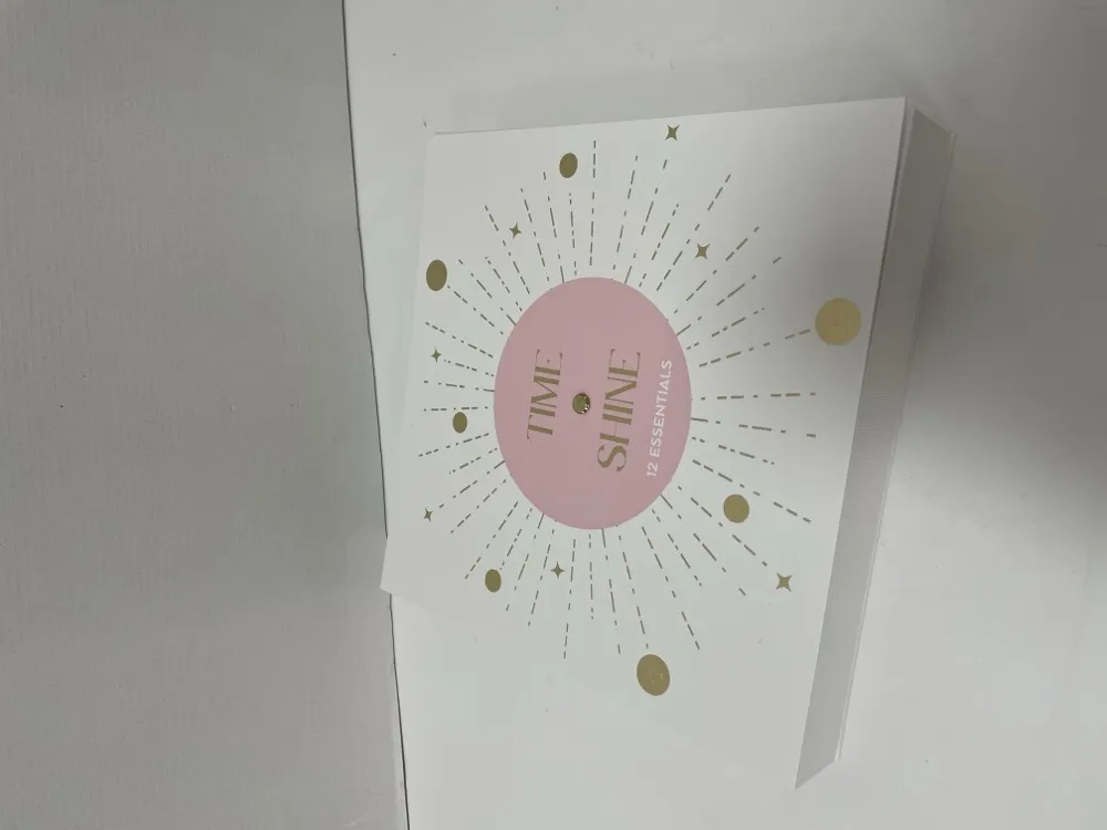 Round Rotating Advent Calendar Box Thumbnail 7