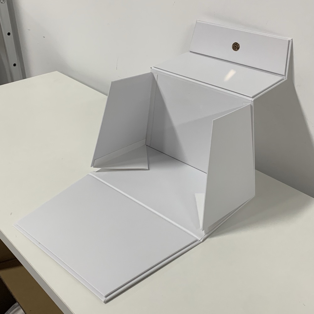 White Trapezoidal Leather Handle Folding Box Thumbnail 8