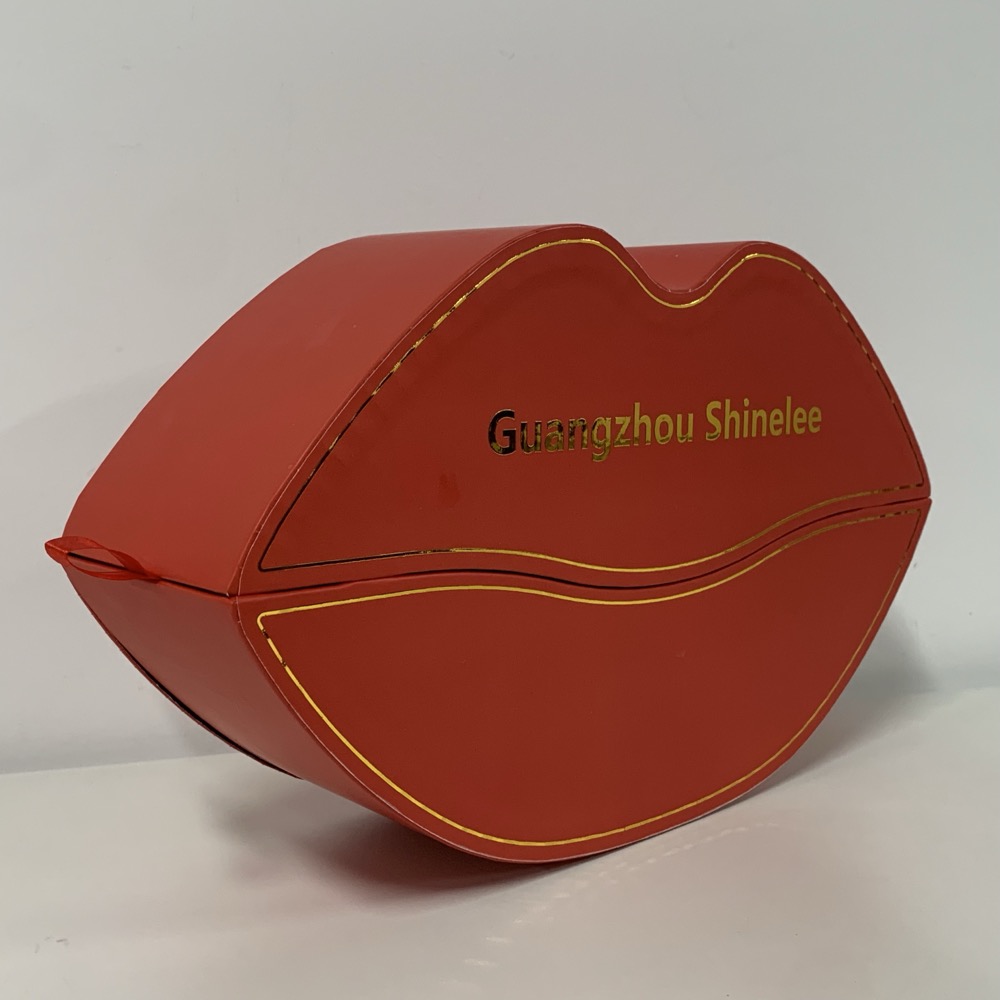 Crimson Red Lip Zippered Cosmetic Bag Thumbnail 5